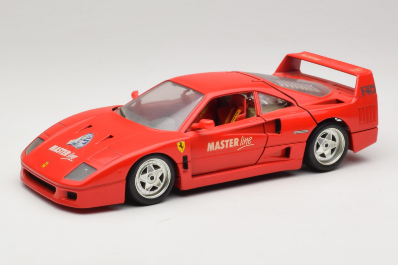 Ferrari F40 Evoluzione Červený Master Line Bburago 1:18 3042-M1 Kov