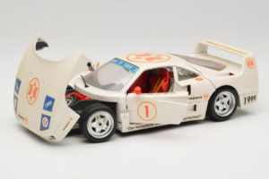 Ferrari F40 #1 Expert Biely 1987 Bburago 1:18 3332-W2 Kov – obrázok 2 z 8