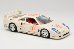 Ferrari F40 #1 Expert Biely 1987 Bburago 1:18 3332-W2 Kov – obrázok 6 z 8