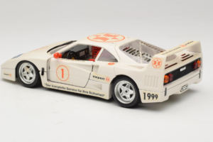 Ferrari F40 #1 Expert Biely 1987 Bburago 1:18 3332-W2 Kov – obrázok 7 z 8