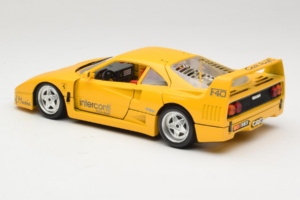 Ferrari F40 Interconti Car HiFi Žltý Bburago 1:18 3032-I1 Kov – obrázok 7 z 8