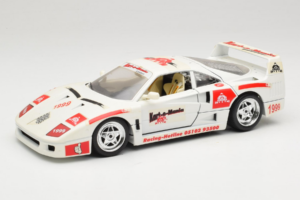Ferrari F40 Kart-o-Mania Biely Bburago 1:18 3332-W3 Kov