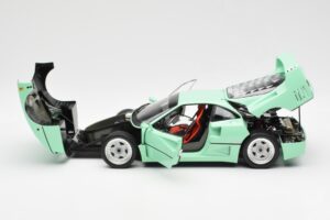 Ferrari F40 Mätová Zelená Kyosho 1:18 08416MG Kov – obrázok 5 z 10