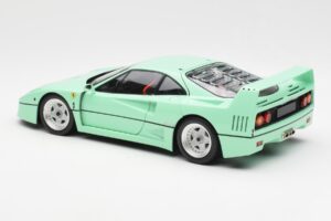 Ferrari F40 Mätová Zelená Kyosho 1:18 08416MG Kov – obrázok 9 z 10