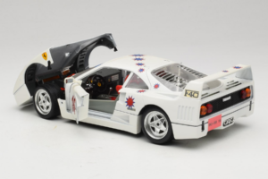 Ferrari F40 #16 Borsenmodells Biely Limited Edition 333 pcs 1987 Bburago 1:18 3332-W1 Kov – obrázok 5 z 8