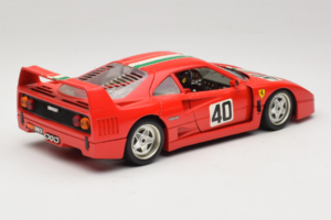Ferrari F40 #40 Červený s Talianskou Vlajkou Bburago 1:18 3032-P1 Kov – obrázok 3 z 8