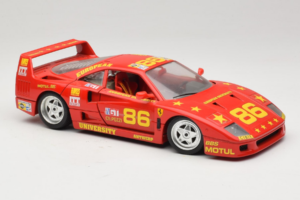 Ferrari F40 LM #86 Ch. Pozzi IMSA 24 Hours of Le Mans 1985 Červený Bburago 1:18 3332-P6 Kov – obrázok 6 z 8