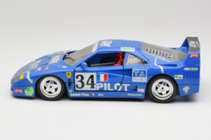 Ferrari F40 #34 M. Ferte / Thavenin / Palau Pilot Modrý 1987 Bburago 1:18 3032-B1 Kov – obrázok 4 z 8