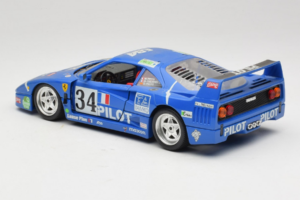 Ferrari F40 #34 M. Ferte / Thavenin / Palau Pilot Modrý 1987 Bburago 1:18 3032-B1 Kov – obrázok 7 z 8