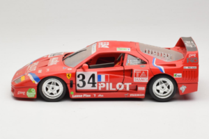 Ferrari F40 LM Pilot #34 Ferte / Thavenin / Palau 24 Hours of Le Mans 1995 Červený Bburago 1:18 3032-P3 Kov – obrázok 4 z 8