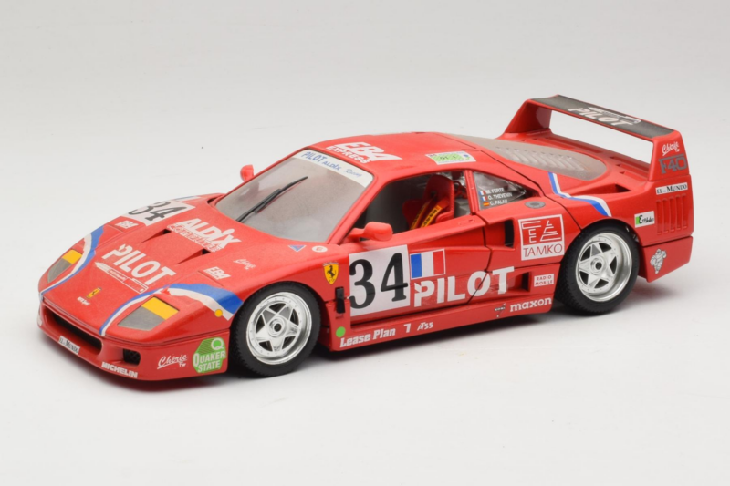 Ferrari F40 LM Pilot #34 Ferte / Thavenin / Palau 24 Hours of Le Mans 1995 Červený Bburago 1:18 3032-P3 Kov