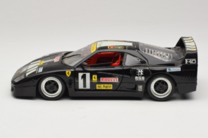 Ferrari F40 Pirelli Agip #1 Čierny Bburago 1:18 3332-B1 Kov – obrázok 4 z 8