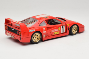 Ferrari F40 Pirelli Agip #1 Ferrari Club Italia Červený Bburago 1:18 3032-P2 Kov – obrázok 3 z 8