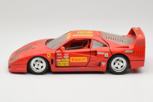 Ferrari F40 Pirelli BBS Červený Bburago 1:18 3032-P4 Kov – obrázok 4 z 8