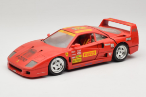 Ferrari F40 Pirelli BBS Červený Bburago 1:18 3032-P4 Kov