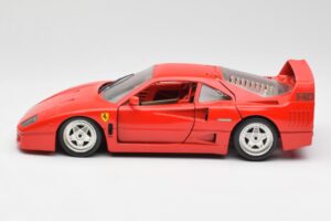 Ferrari F40 Červený Bburago 1:18 3032 Kov – obrázok 4 z 8
