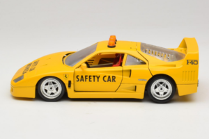 Ferrari F40 Safety Car Žltý Bburago 1:18 3032-Y2 Kov – obrázok 4 z 8