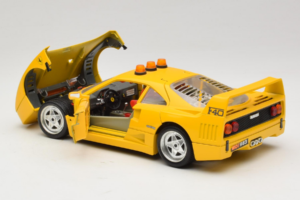 Ferrari F40 Safety Car Žltý Bburago 1:18 3032-Y2 Kov – obrázok 5 z 8
