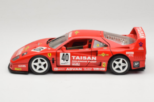 Ferrari F40 #40 T. Ohta / A. Reid Taisan Červený 1987 Bburago 1:18 3022-T1 Kov – obrázok 4 z 8