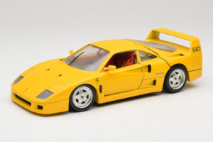 Ferrari F40 Žltý Bburago 1:18 3032-Y1 Kov