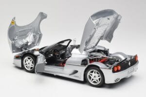 Ferrari F50 Kabriolet Strieborný Bburago 1:18 3372 Kov – obrázok 5 z 8