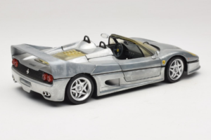 Ferrari F50 Kabriolet Chrome Silver Limitovaná Edícia Hot Wheels 1:18 25741 Kov – obrázok 3 z 8