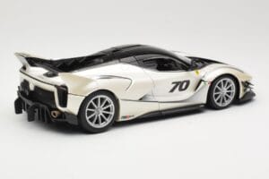 Ferrari FXX-K Evo #70 Biely Bburago 1:18 18-16012 Kov – obrázok 3 z 8