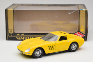Ferrari 250 GTO Žltý Guiloy 1:18 67525 Kov – obrázok 8 z 8