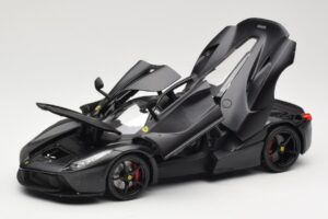 Ferrari LaFerrari F150 Matte Black Bburago 1:18 18-16901BK Kov – obrázok 2 z 8