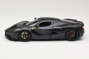 Ferrari LaFerrari F150 Matte Black Bburago 1:18 18-16901BK Kov – obrázok 4 z 8