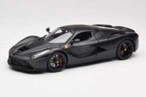 Ferrari LaFerrari F150 Matte Black Bburago 1:18 18-16901BK Kov