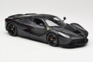 Ferrari LaFerrari F150 Matte Black Bburago 1:18 18-16901BK Kov – obrázok 6 z 8