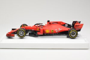 Ferrari SF90 #5 S. Vettel Australian GP 2019 BBR 1:18 BBR191805DIE Živica – obrázok 3 z 6