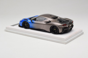 Ferrari SF90 Novitec Blue Grey Metallic IVY 1:18 REMC029 Živica – obrázok 5 z 7