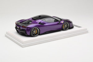 Ferrari SF90 Stradale Novitec Purple Metallic IVY 1:18 REMC021 Živica – obrázok 3 z 7