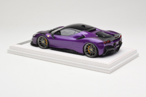 Ferrari SF90 Stradale Novitec Purple Metallic IVY 1:18 REMC021 Živica – obrázok 5 z 7