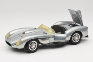 Ferrari Testa Rossa Chrome Silver Hot Wheels 1:18 25737 Kov – obrázok 2 z 8