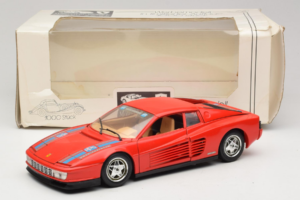 Ferrari Testarossa PPG Auto Refinish Červený Bburago 1:18 3039-P3 Kov – obrázok 8 z 8