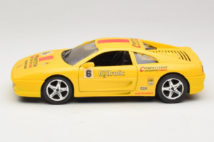 Ferrari F355 Berlinetta Racing Žltý Solido 1:18 9009-Y1 Kov – obrázok 4 z 8