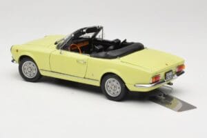 Fiat 124 Spider BS1 Žltý Sun Star 1:18 4921 Kov – obrázok 7 z 8