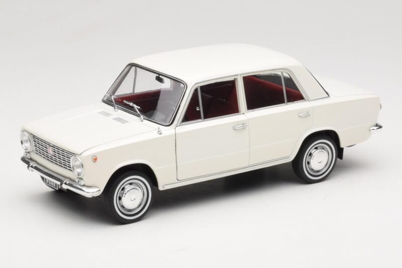 Fiat 124 Biely IXO 1:18 18CMC205OP Kov