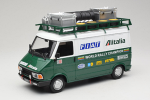 Fiat 242 Alitalia Rally Team Assistance With Trailer 1978 IXO 1:18 18CMC027WX Kov – obrázok 2 z 7