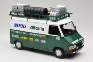 Fiat 242 Alitalia Rally Team Assistance With Trailer 1978 IXO 1:18 18CMC027WX Kov – obrázok 5 z 7