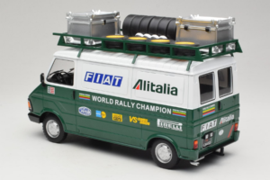 Fiat 242 Alitalia Rally Team Assistance With Trailer 1978 IXO 1:18 18CMC027WX Kov – obrázok 6 z 7