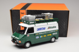 Fiat 242 Alitalia Rally Team Assistance With Trailer 1978 IXO 1:18 18CMC027WX Kov – obrázok 7 z 7