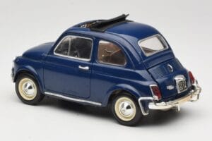 Fiat 500 L Modrý Bburago 1:18 3327 Kov – obrázok 7 z 8