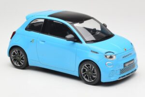 Abarth 500e Modrý IXO 1:18 MCG18499 Kov – obrázok 4 z 6