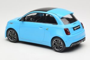 Abarth 500e Modrý IXO 1:18 MCG18499 Kov – obrázok 5 z 6