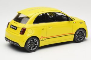 Abarth 500e Žltý IXO 1:18 MCG18498 Kov – obrázok 2 z 6