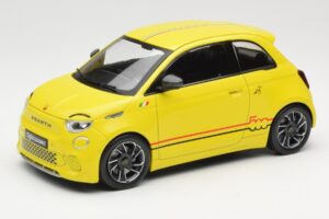 Abarth 500e Žltý IXO 1:18 MCG18498 Kov